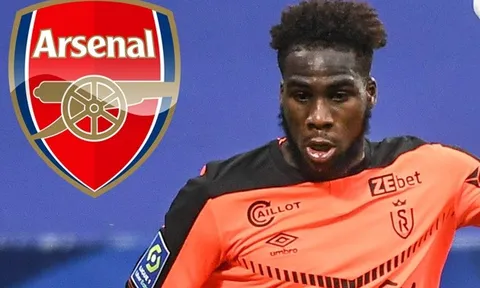 Tiền đạo Arsenal từng theo đuổi ám ảnh Serie A
