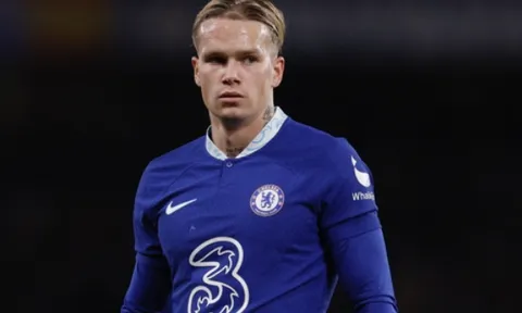 Tân binh 100 triệu euro của Chelsea thích bài đăng chế nhạo đồng đội