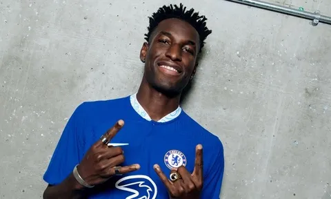 Tân binh Chelsea nhận lời khuyên từ Mane