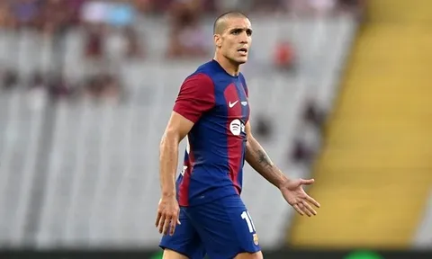 Tân binh gây thảm họa, rõ phản ứng của Xavi Hernandez