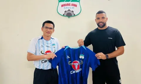 Tân binh HAGL chia sẻ kỷ niệm thi đấu cùng Neymar