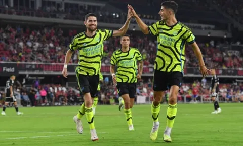 Tân binh khai hỏa, Arsenal mở tiệc trên đất Mỹ