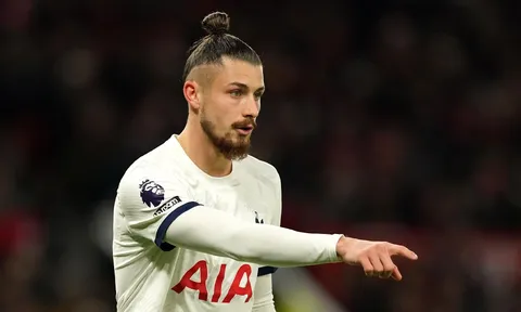 Tân binh Tottenham bị chỉ trích sau thất bại trước Fulham