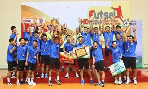 Tân vương giải futsal Việt Nam bất bại