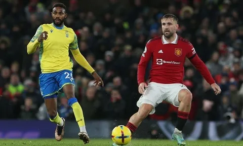 Ten Hag linh hoạt giúp Man Utd "sinh tồn" qua mùa Giáng sinh