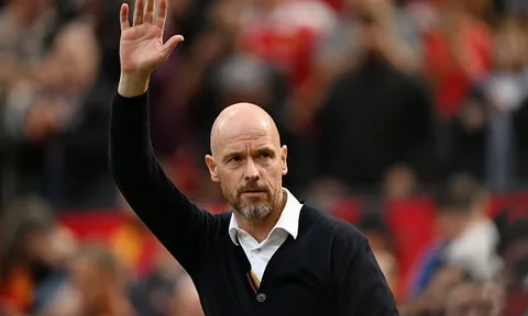 Ten Hag nhận "tối hậu thư" từ phòng thay đồ Man Utd