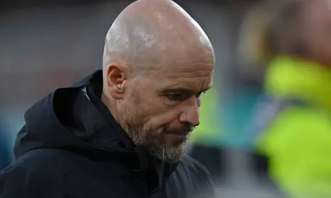 Roy Keane: "Man United khó bắt kịp Aston Villa"