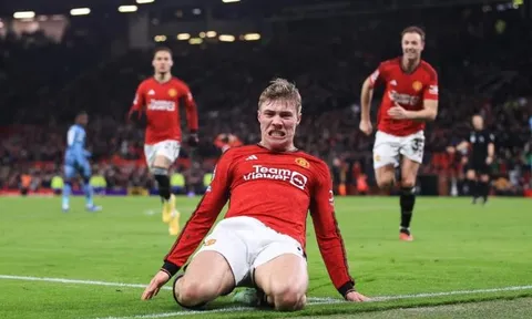 Ten Hag biết được Hojlund đang cần ai