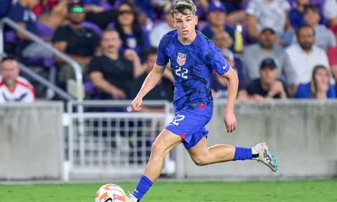 Ten Hag có thể mua một De Jong khác với giá 12 triệu euro