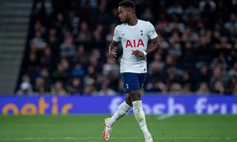 Ten Hag gây bất ngờ với "bệnh binh" Tottenham