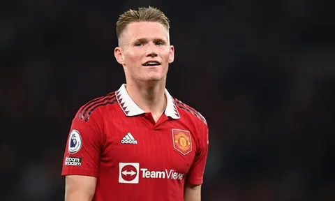 Ten Hag phải chống lại sự cám dỗ đến từ McTominay