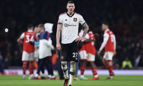 Ten Hag sốt ruột với tình hình mua sắm của MU