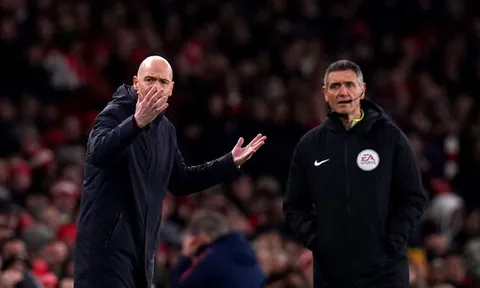 Ten Hag tiếc nuối với sai lầm 'khó có thể chấp nhận được'