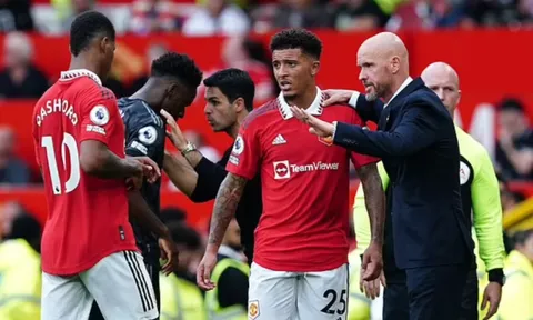 Ten Hag tiết lộ gây sốc về Jadon Sancho