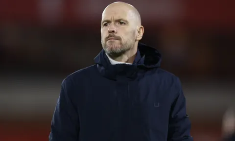 Ten Hag vẫn lo về MU