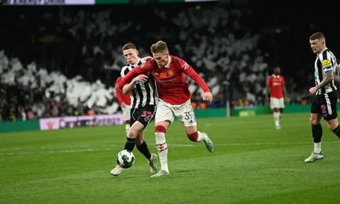 Ten Hag xác nhận, Man Utd tan hoang nhân sự trước Fulham