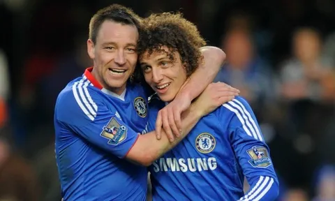 Terry trở lại Chelsea, Luiz nhắn gửi 1 biểu tượng