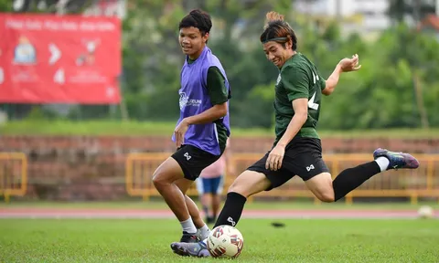 Thái Lan lợi thế lớn, luyện chiêu đấu tuyển Việt Nam