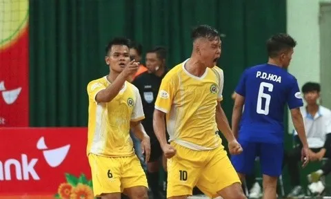 Thái Sơn Nam tiếp tục bị lật đổ