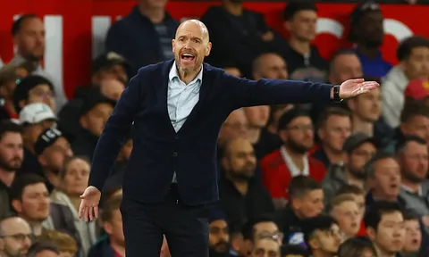 Thảm bại của Chelsea là bài học cho MU