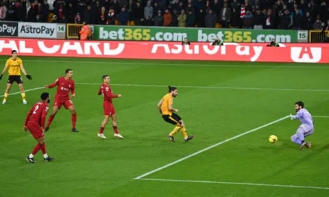 Thảm họa toàn diện, Liverpool thua tan nát 0-3