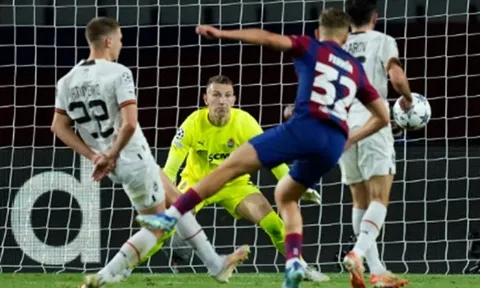 Thần đồng bắn phá, Barca giữ chắc ngôi đầu