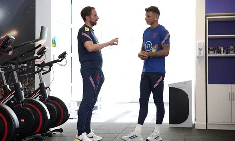 Thăng hoa tột độ, sao Arsenal vẫn nhận cái kết đắng