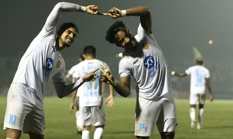 Thắng như chẻ tre, HLV V-League công bố điều tự hào