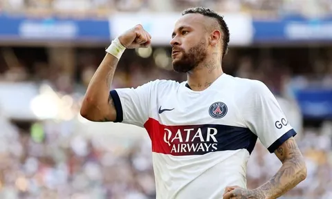 Thật hư việc Neymar "nổi loạn" ở PSG
