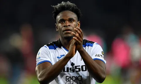 Thay Abraham, Mourinho gặp khó