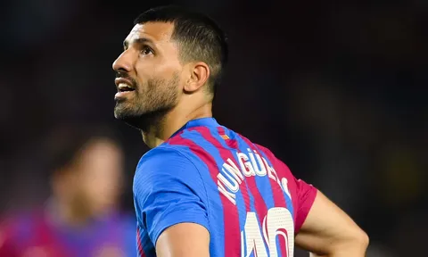 Thay Aguero, Barca đưa chân sút của Chelsea vào tầm ngắm