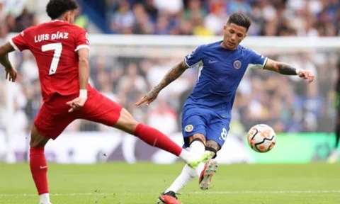 Thấy gì qua màn chào sân của "Big 7" EPL 2023/24?