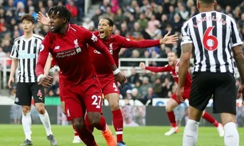 Thay vì tiền đạo Liverpool, Newcastle nên ưu tiên mua 2 hậu vệ?