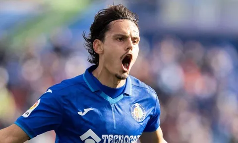 Thay Vlahovic, Juventus nhắm người cũ Man City
