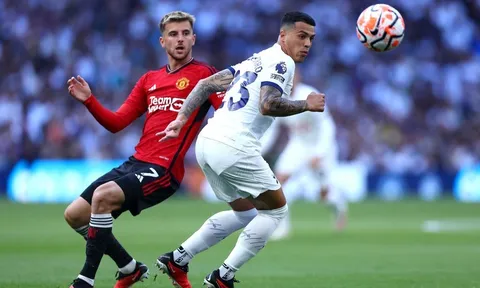 'Man Utd không thể kiểm soát tuyến giữa'