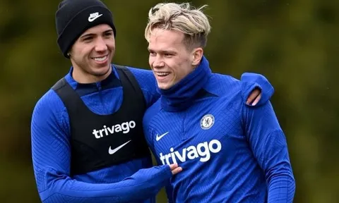 Thêm 2 cầu thủ Chelsea có danh hiệu ở mùa này