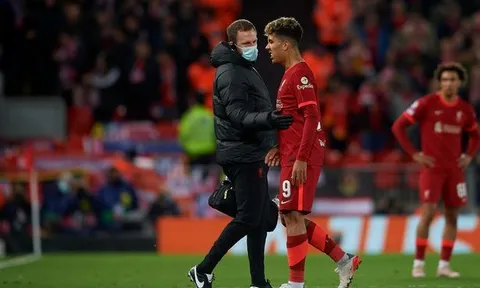 Thêm trụ cột dính chấn thương, Jurgen Klopp phản ứng ra sao?