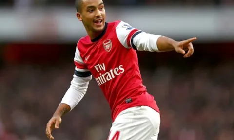 Theo Watcott hâm mộ viên ngọc đầy triển vọng của Arsenal