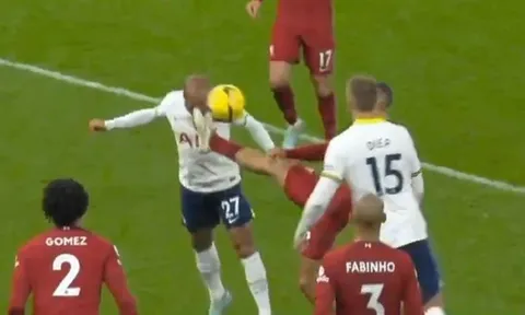 Thiago gây tranh cãi ở trận Tottenham