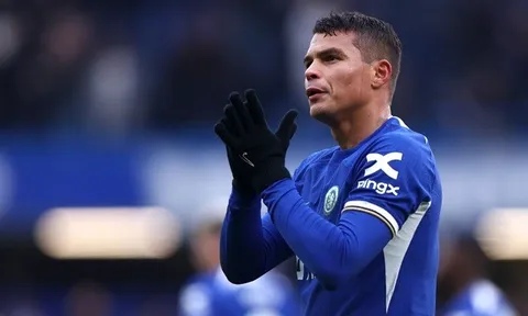 Nghi vấn trụ cột hàng thủ Chelsea dính chấn thương
