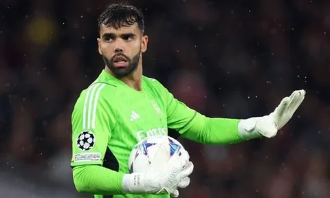 Thierry Henry đã đúng về David Raya