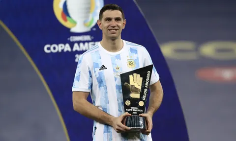 Thủ môn Argentina vươn lên từ giải hạng 4 nước Anh
