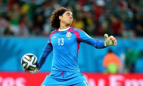 'Thủ môn của những mùa World Cup' dính chấn thương nặng