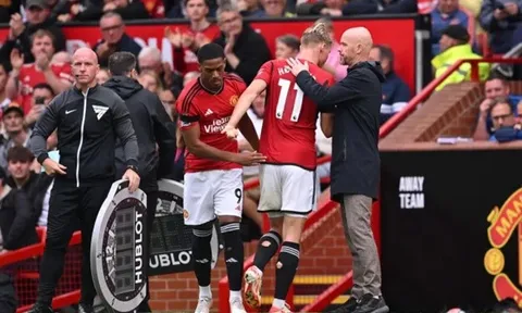 Thua thảm, CĐV Man Utd la ó quyết định dành cho Hojlund của Ten Hag