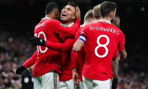 Thua trận, Vincent Kompany khen ngợi 2 cầu thủ Man United
