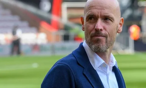 Thương vụ "mua 1 được 2" đang chờ Man Utd