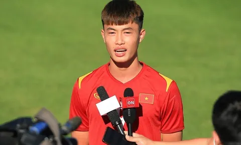 Tiền đạo '2 chân như 1' chiến đấu giành suất ở U23 Việt Nam