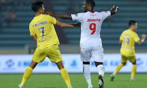 Tiền đạo hay nhất V.League tiếp tục tịt ngòi