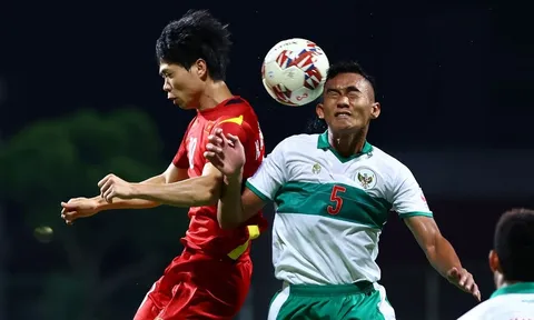 'Tiền đạo tuyển Việt Nam không dám đột phá'