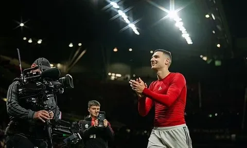 Tiến triển thần tốc, Man Utd hứa hẹn công bố hợp đồng 5 năm